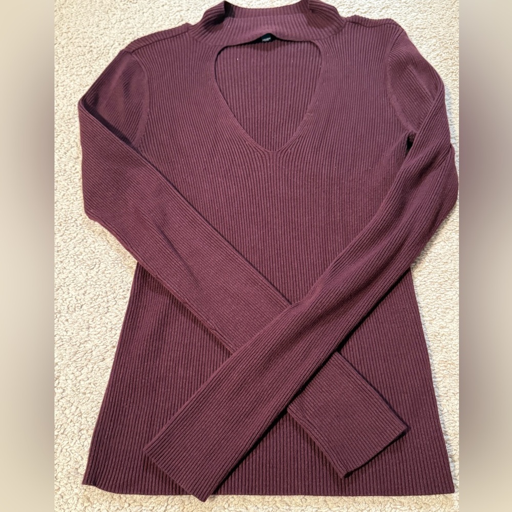 Ribbed Burgundy Sweater with Cut-Out Detail